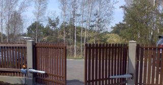 Купить распашные ворота из штакетника Октябрьский, цена от 2787 руб.